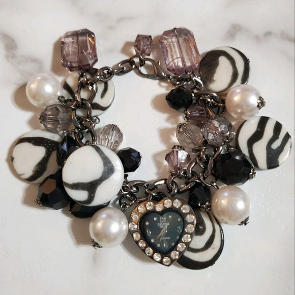Retro Figaro Couture Charm Bracelet Heart Watch - Picture 1 of 16